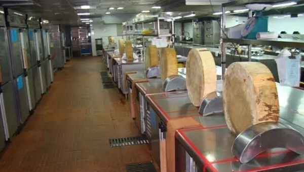 酒店不锈钢手机看片网址设备图片